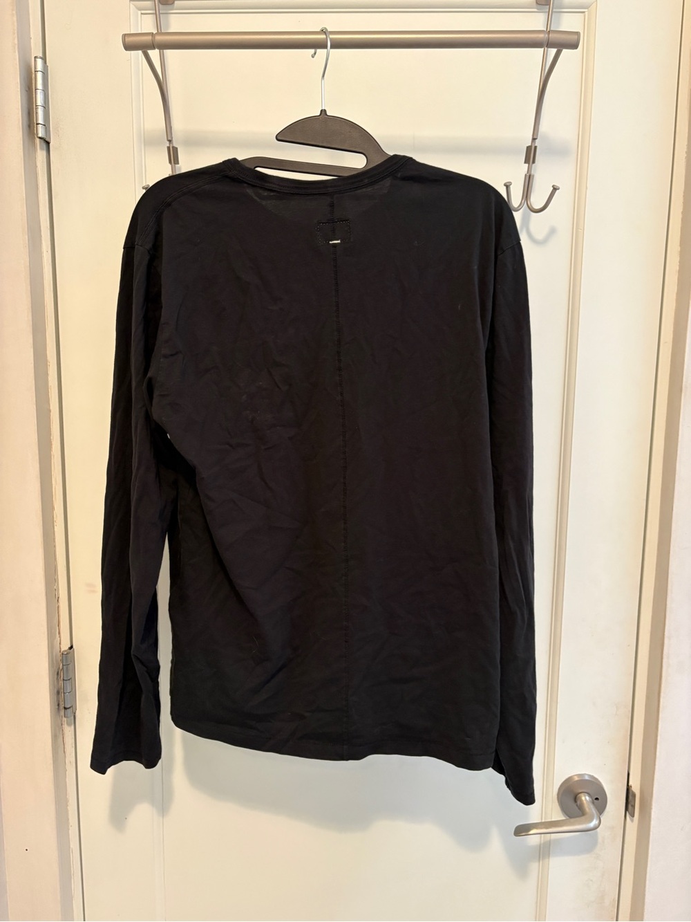 rag & bone Men's Black Long-Sleeve Crewneck Tee - Picture 3 of 3